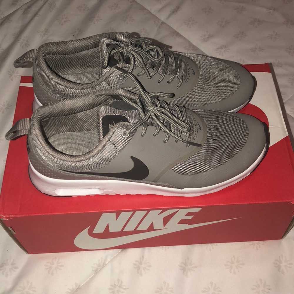 Nike air max Thea (taupe)